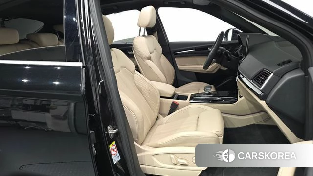 Audi Q5 (FY) 2024 Черный из Кореи, фото 2