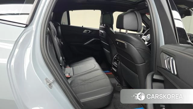 BMW X6 (G06) 2025 Цвет галактики из Кореи, фото 2
