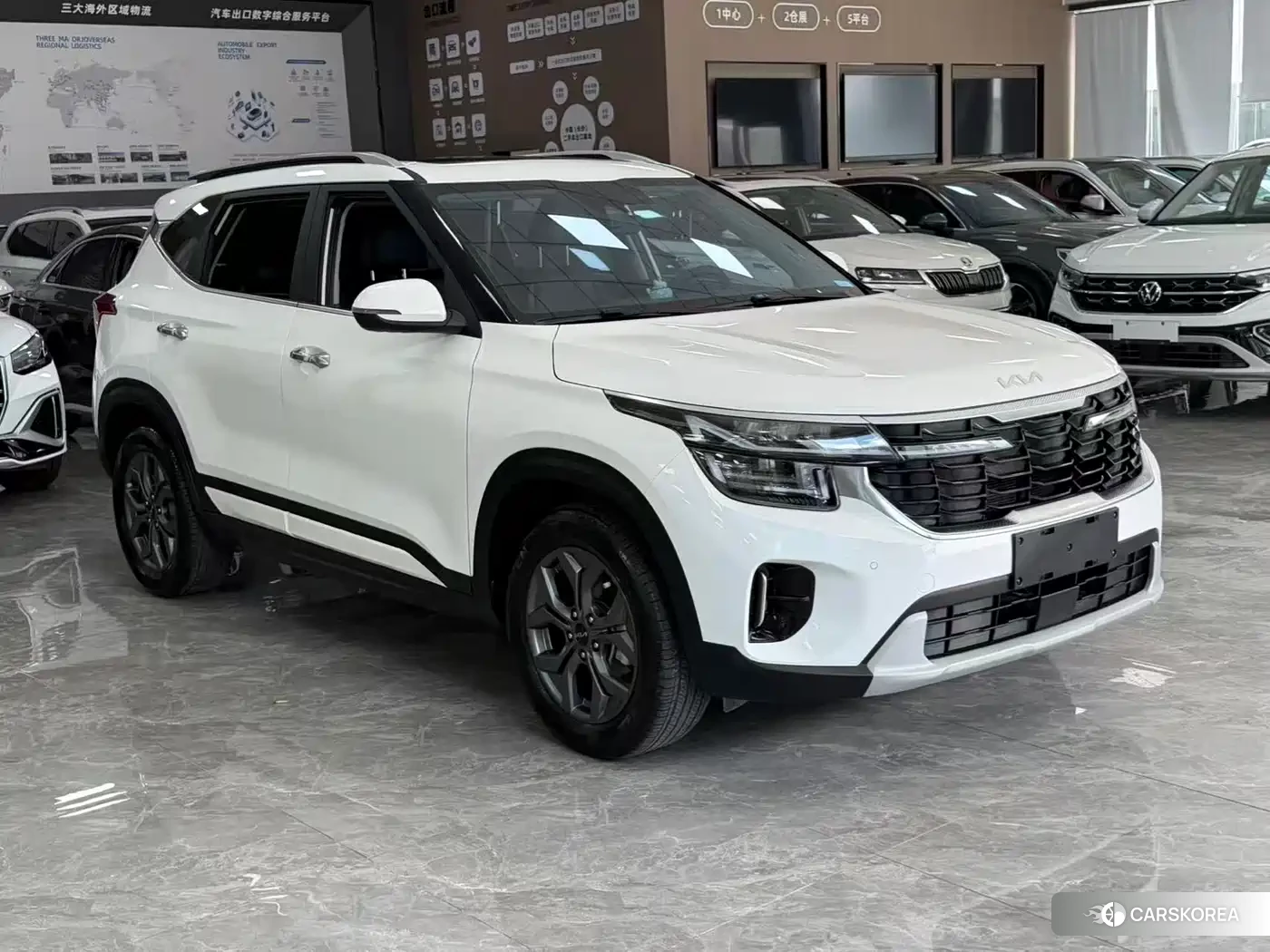 Kia Seltos 2023 Белый из Китая, фото 2