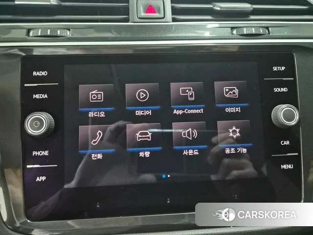 Volkswagen Tiguan second Generation 2018 Серебряный из Кореи, фото 2
