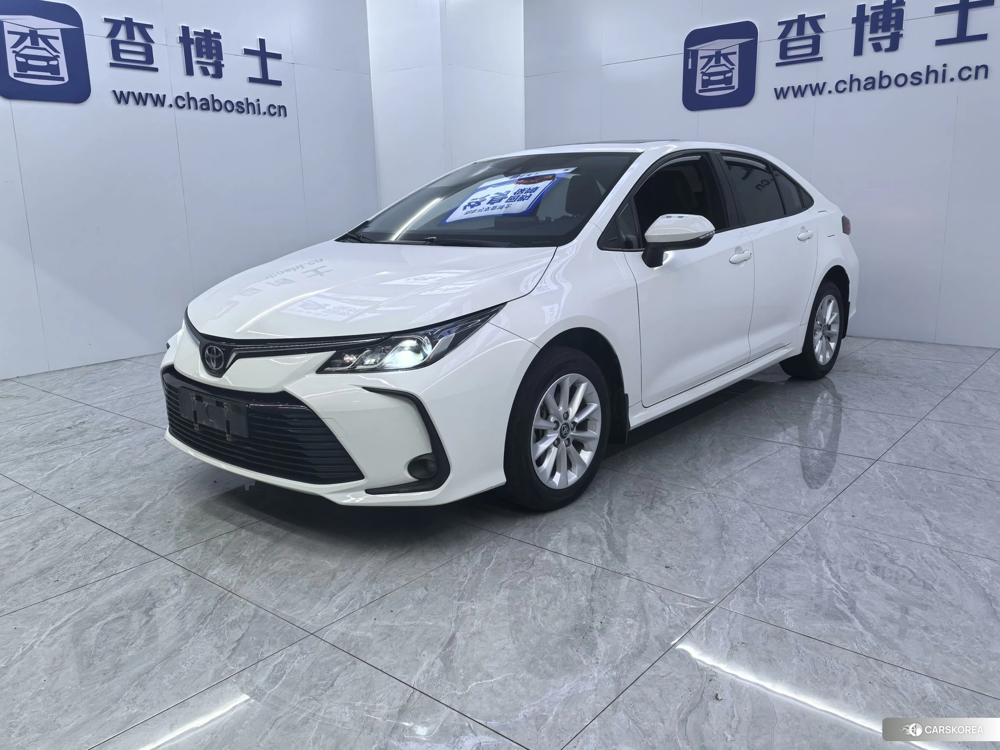 Toyota Corolla 2021 Белый из Китая, фото 2