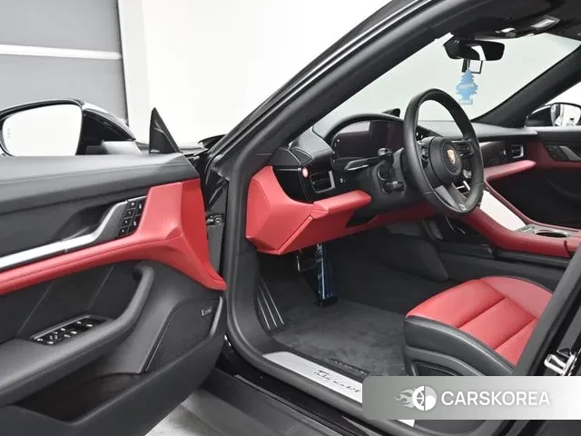 Porsche Taycan 2024 Черный из Кореи, фото 2