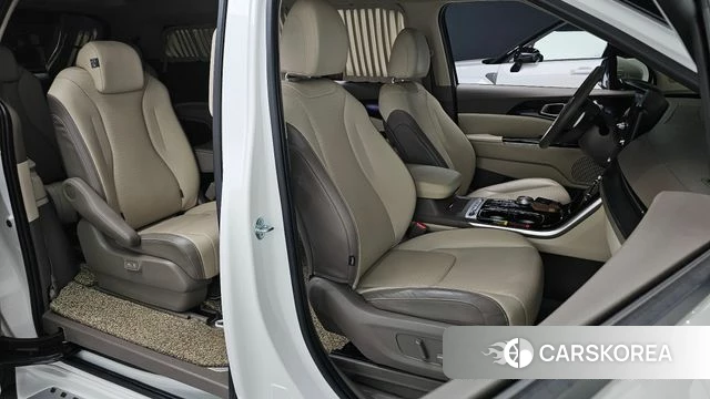 Kia Carnival 4th generation 2023 Белый из Кореи, фото 2
