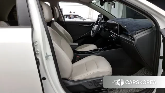 Kia Di Ol Nu Niro 2022 Белый из Кореи, фото 2