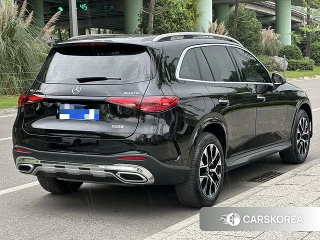 Mercedes-Benz GLC 2024 Черный из Китая, фото 2