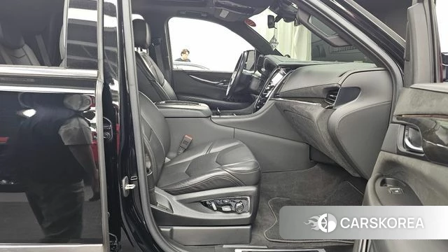Cadillac Escalade 2020 Черный из Кореи, фото 2
