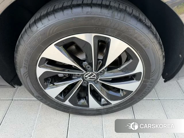 Volkswagen Passat 2023 Черный из Китая, фото 2