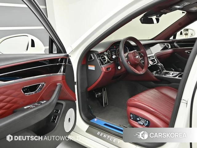 Bentley Flying Spur 3rd Generation 2021 Белый из Кореи, фото 2