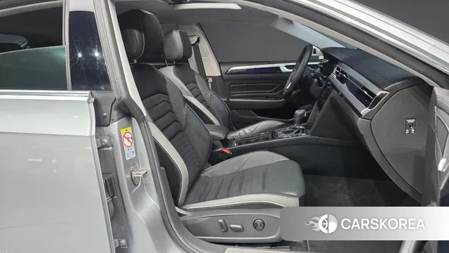 Volkswagen Arteon 2022 Серебряный из Кореи, фото 2