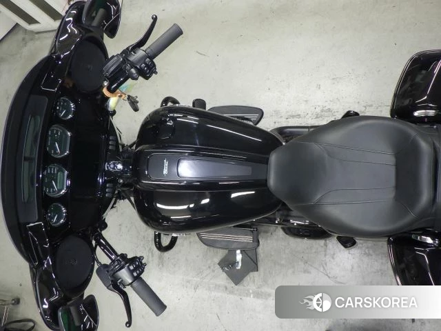 Проданный Harley-Davidson Street Glide FLHXS1870 2023 из Японии