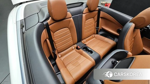 Mercedes-Benz C-Class W205 2021 Белый из Кореи, фото 2