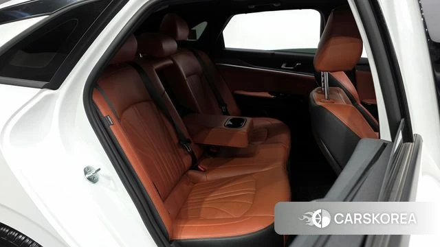 Kia The New K5 3rd generation 2024 Белый из Кореи, фото 2