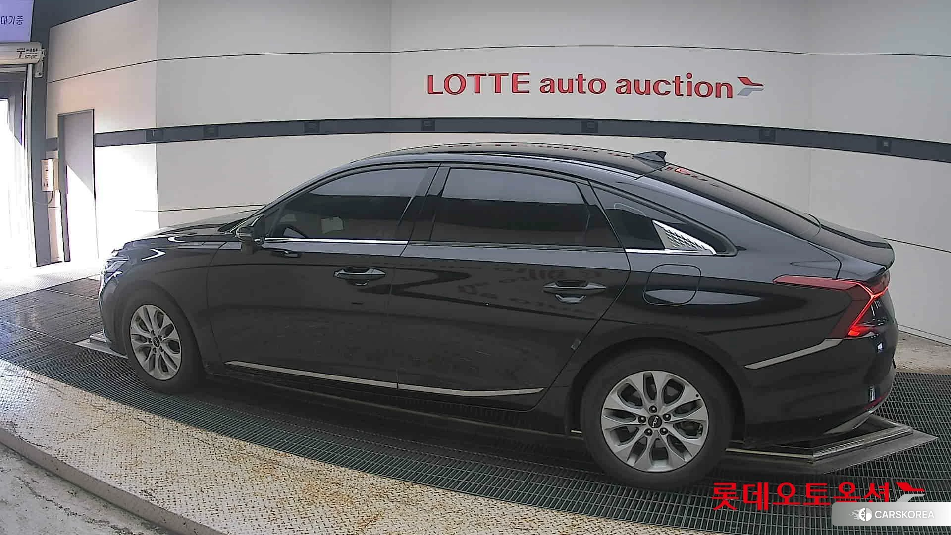 Kia K8 2023 Aurora Black Pearl из Кореи, фото 2