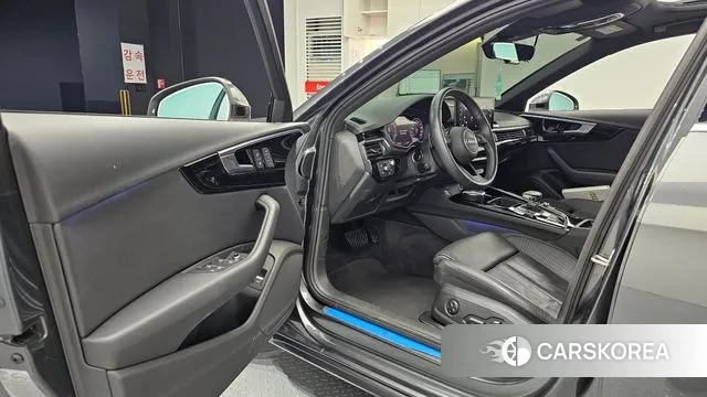 Audi A4 (B9) 2020 Серый из Кореи, фото 2