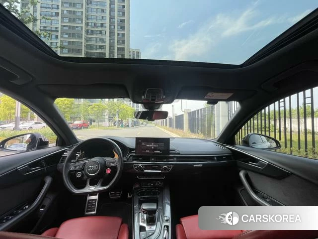 Audi S4 2021 Темно-серый из Китая, фото 2