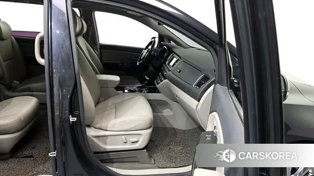 Kia The New Carnival 2018 Серый из Кореи, фото 2