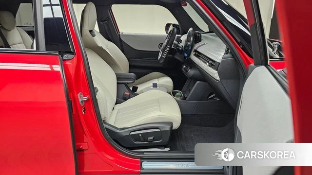 Mini Cooper S 4th Generation 2025 Красный из Кореи, фото 2