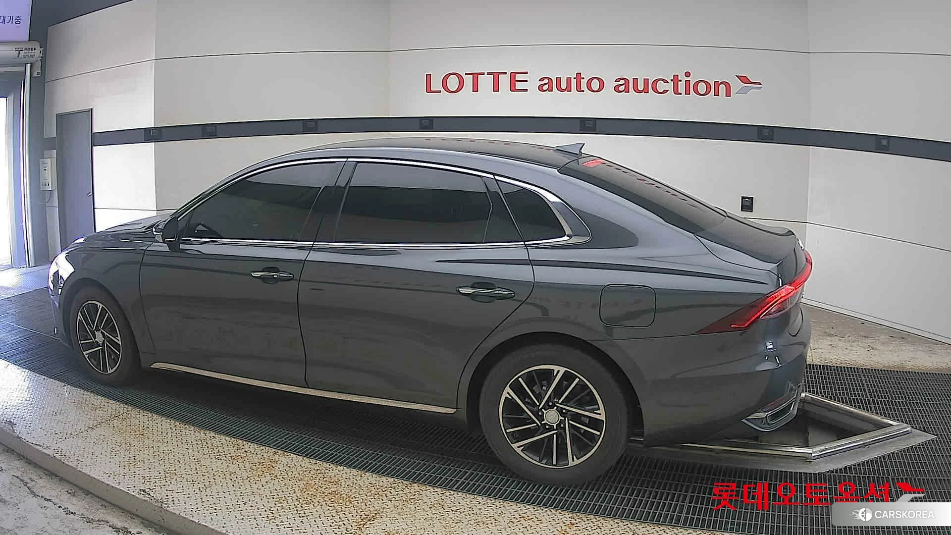 Hyundai Grandeur 2022 Nocturne Grey Metallic из Кореи, фото 2