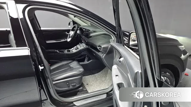 Hyundai The New Santa Fe 2022 Черный из Кореи, фото 2