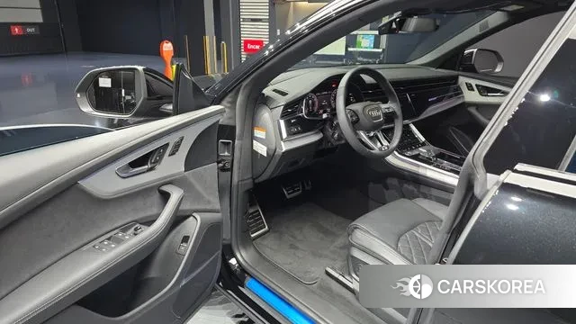 Audi Q8 (4M) 2023 Черный из Кореи, фото 2