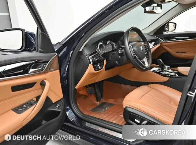 BMW 5 Series (G30) 2018 Синий из Кореи, фото 2