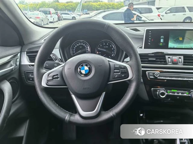 BMW X2 (import) 2019 Желтый из Китая, фото 2