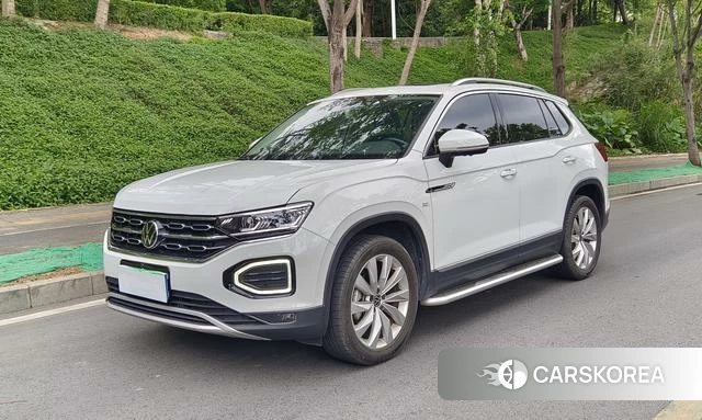 Volkswagen Tanyue 2022 Белый из Китая, фото 2