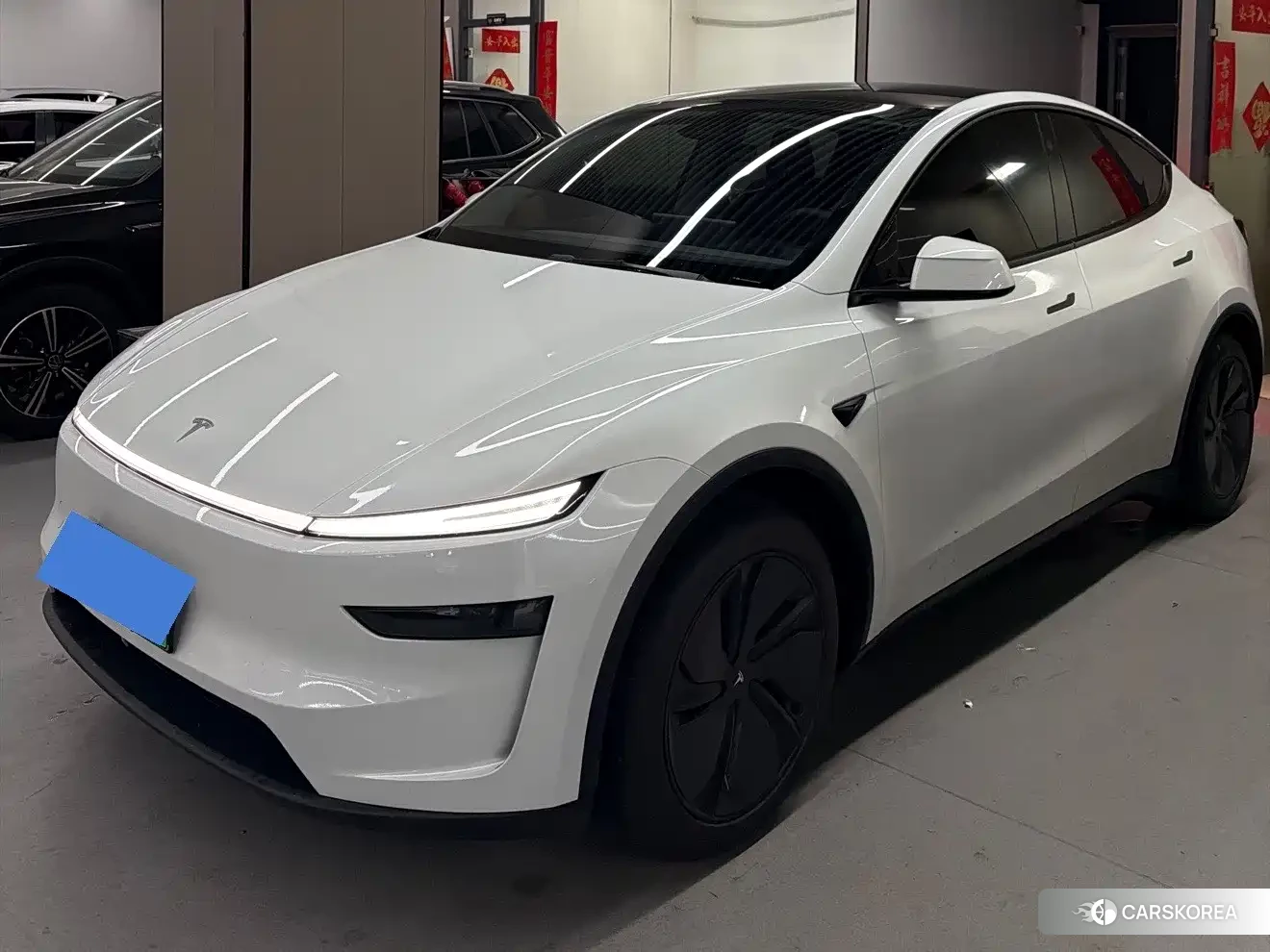 Tesla Model Y 2025 Белый из Китая, фото 2