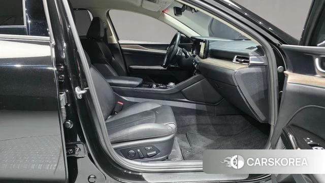 Kia K5 3rd generation 2023 Черный из Кореи, фото 2