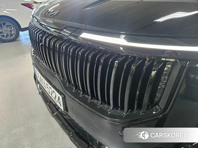 Kia The New Carnival 4th Generation 2025 Черный из Кореи, фото 2