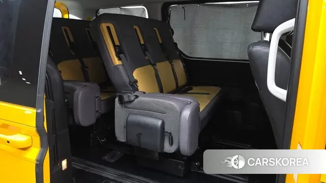 Hyundai Staria 2021 Желтый из Кореи, фото 2