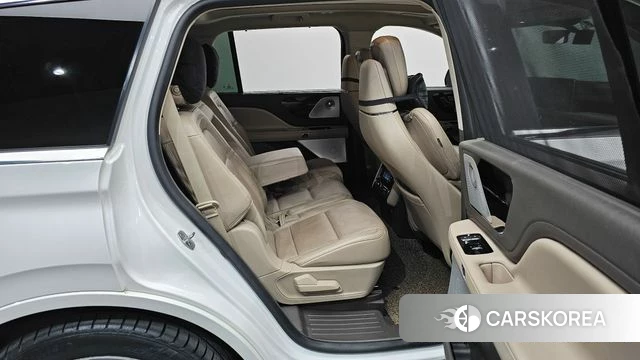 Lincoln Aviator 2nd generation 2020 Белый из Кореи, фото 2