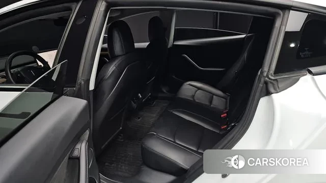 Tesla Model 3 2022 Белый из Кореи, фото 2