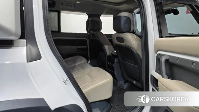 Land Rover Defender (L663) 2022 Белый из Кореи, фото 2