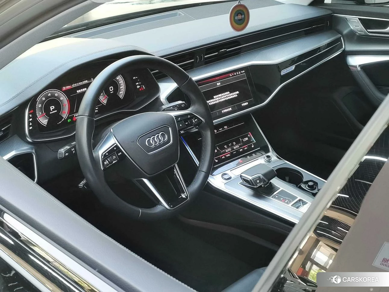 Audi A6 (import) 2021 Черный из Китая, фото 2