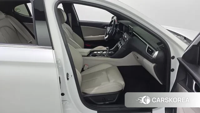 Genesis The New G70 2021 Белый из Кореи, фото 2