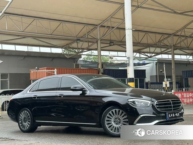Mercedes-Benz E-class 2023 Черный из Китая, фото 2