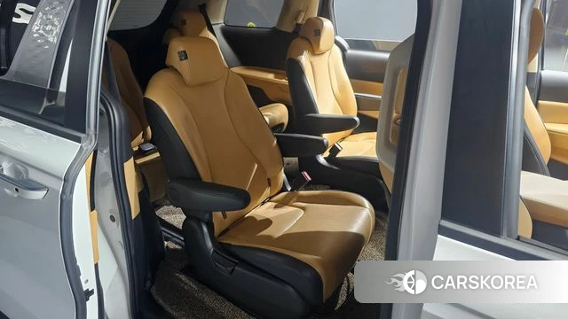 Kia Carnival 4th generation 2023 Белый из Кореи, фото 2