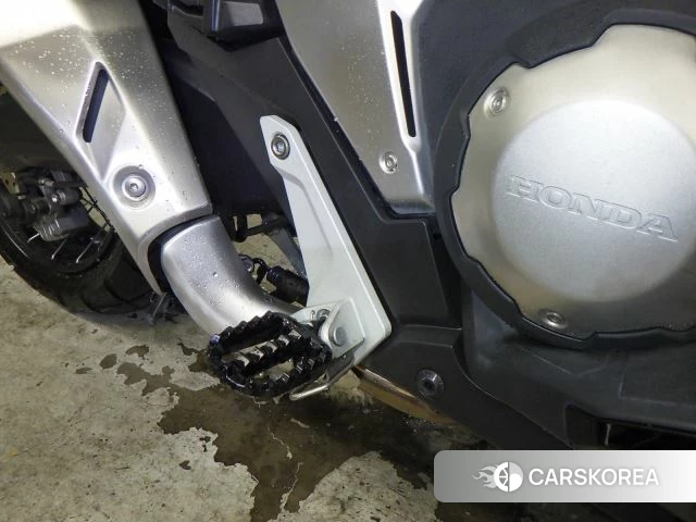 Проданный Honda X-ADV 750 id 3949937 из Японии, фото 4