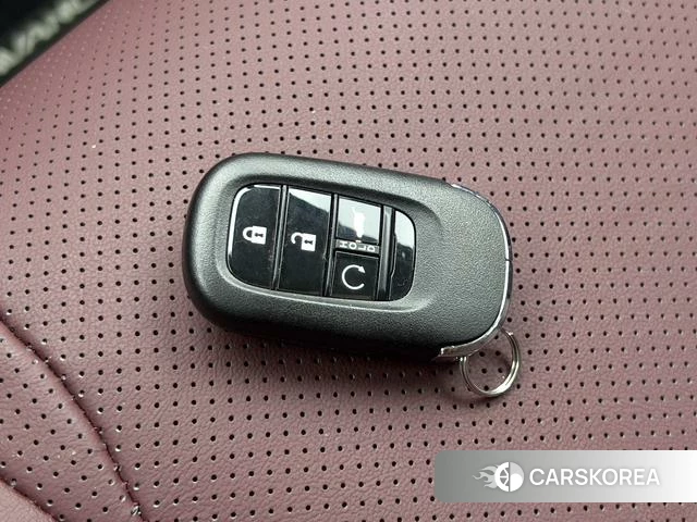 Honda Crown Road 2024 Серебристо-серый из Китая, фото 2
