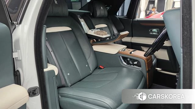 Rolls-Royce Ghost 2nd Generation 2023 Белый из Кореи, фото 2