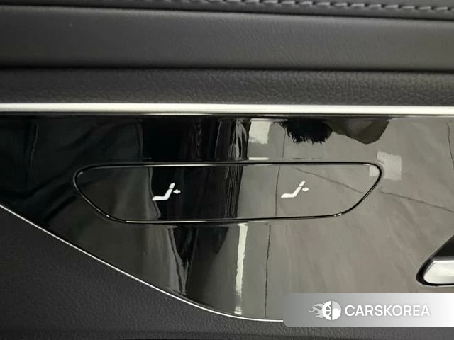 Mercedes-Benz Class C 2024 Черный из Китая, фото 2
