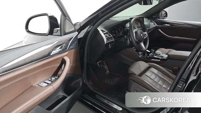 BMW X4 (G02) 2023 Черный из Кореи, фото 2