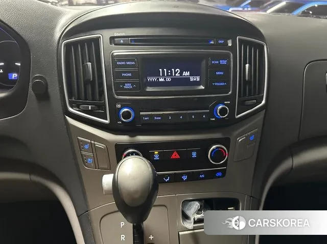 Hyundai The New Grand Starex 2018 Серебристо-серый из Кореи, фото 2