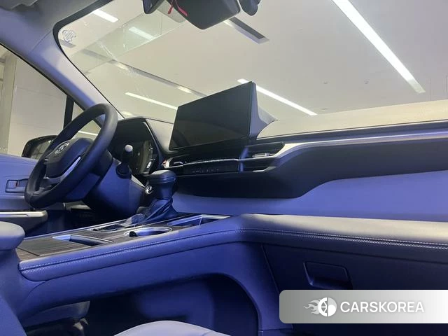 Toyota Grevia 2024 Белый из Китая, фото 2