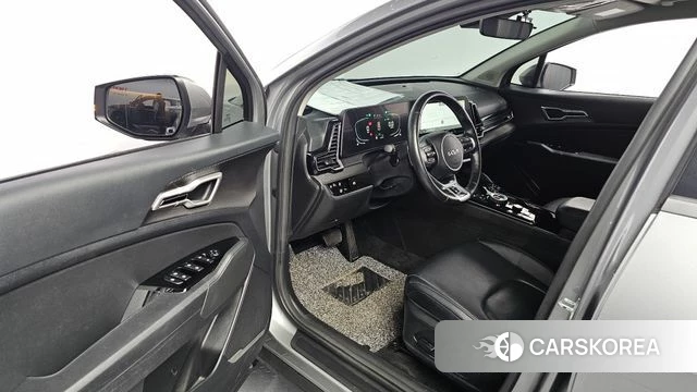 Kia Sportage 5th Generation Hybrid 2022 Серебристо-серый из Кореи, фото 2