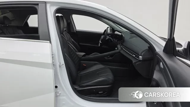 Hyundai The New Avante (CN7) 2023 Белый из Кореи, фото 2