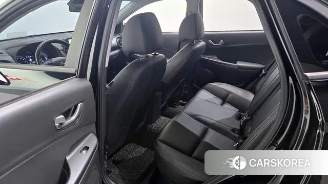 Hyundai Kona 2018 Черный из Кореи, фото 2