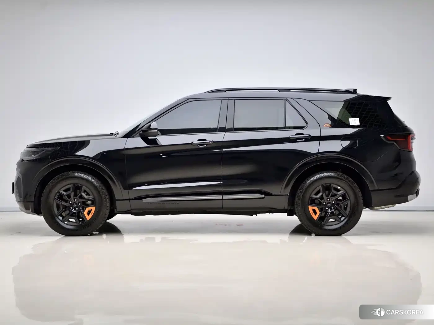 Ford Explorer 2025 Черный из Китая, фото 2