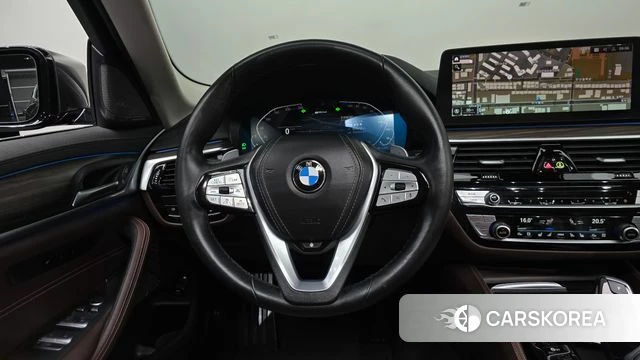 BMW 5 Series (G30) 2021 Серый из Кореи, фото 2